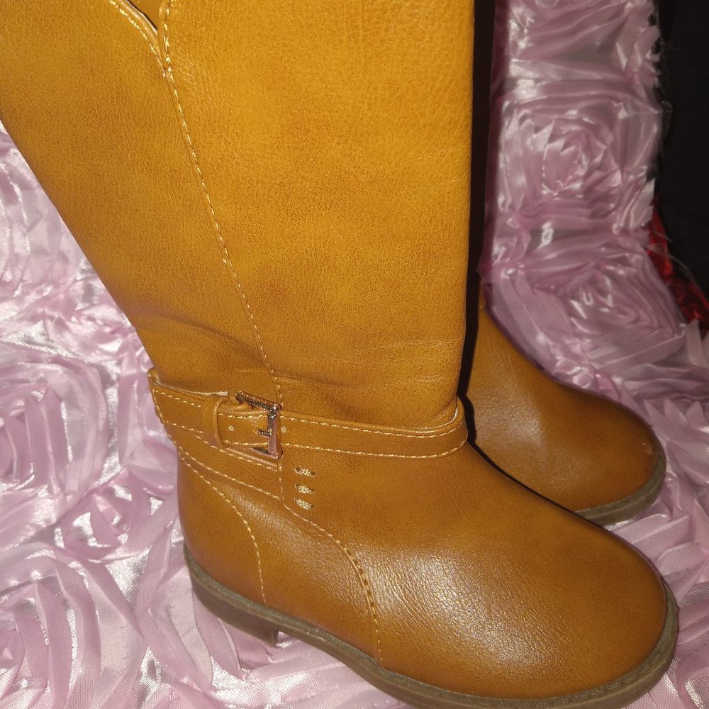 Children's Place Boots Size 7